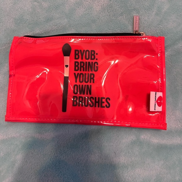 Makeup bag bundle - Picture 2 of 3